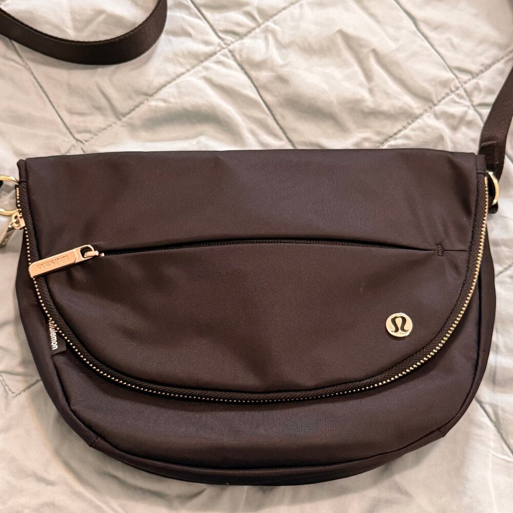 ✖️Sold✖️ Lululemon All Night Festival Bag 5L